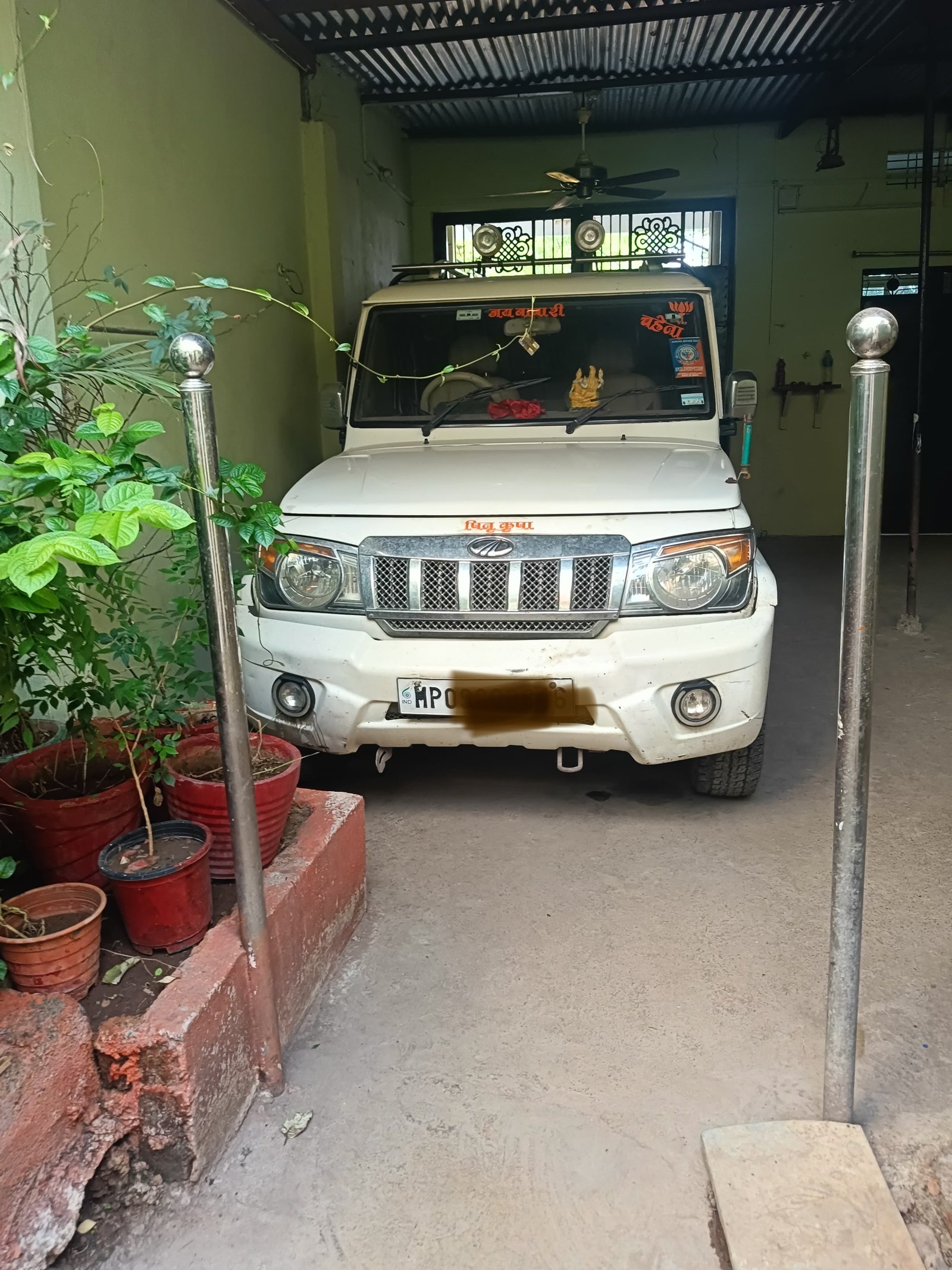 Mahindra bolero 