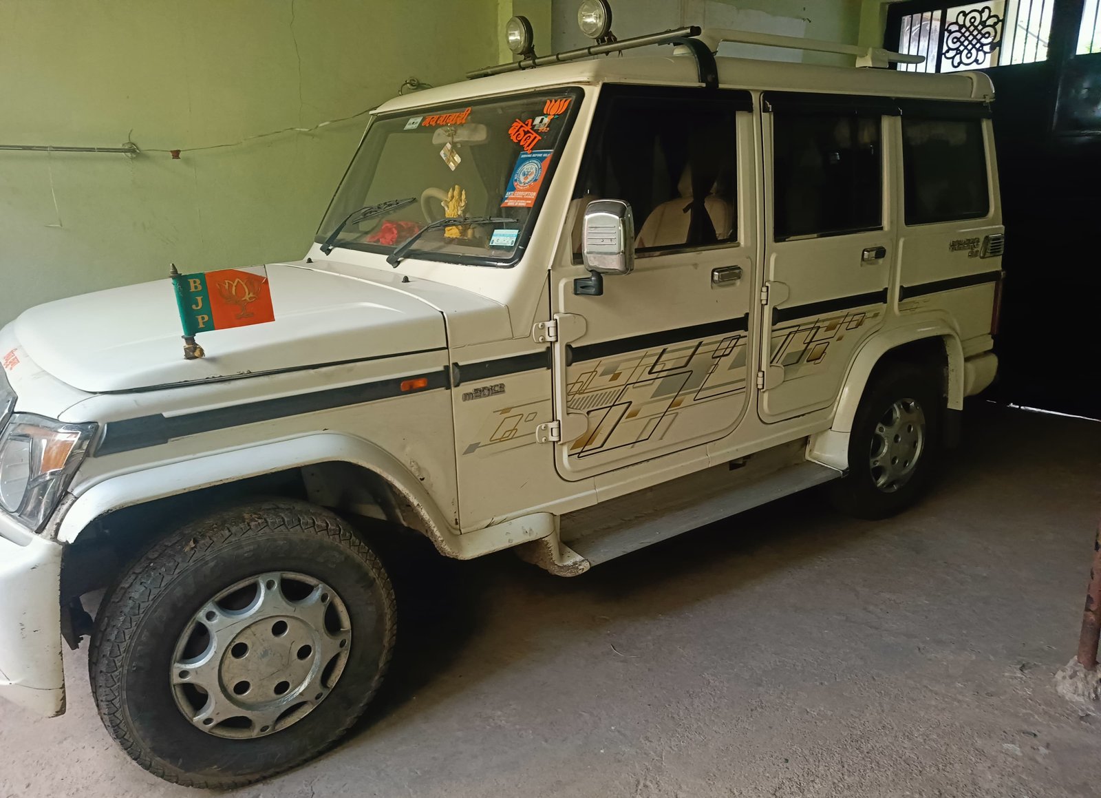 Mahindra bolero 